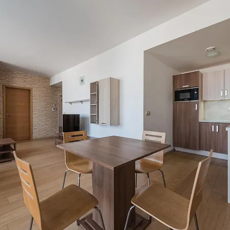 Apartament Skyview *